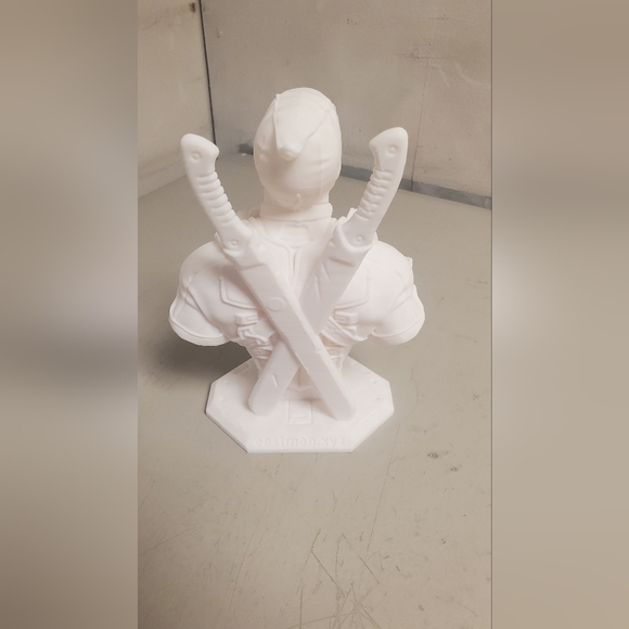 Deadpool 3d printed statue - Picture 3 of 7